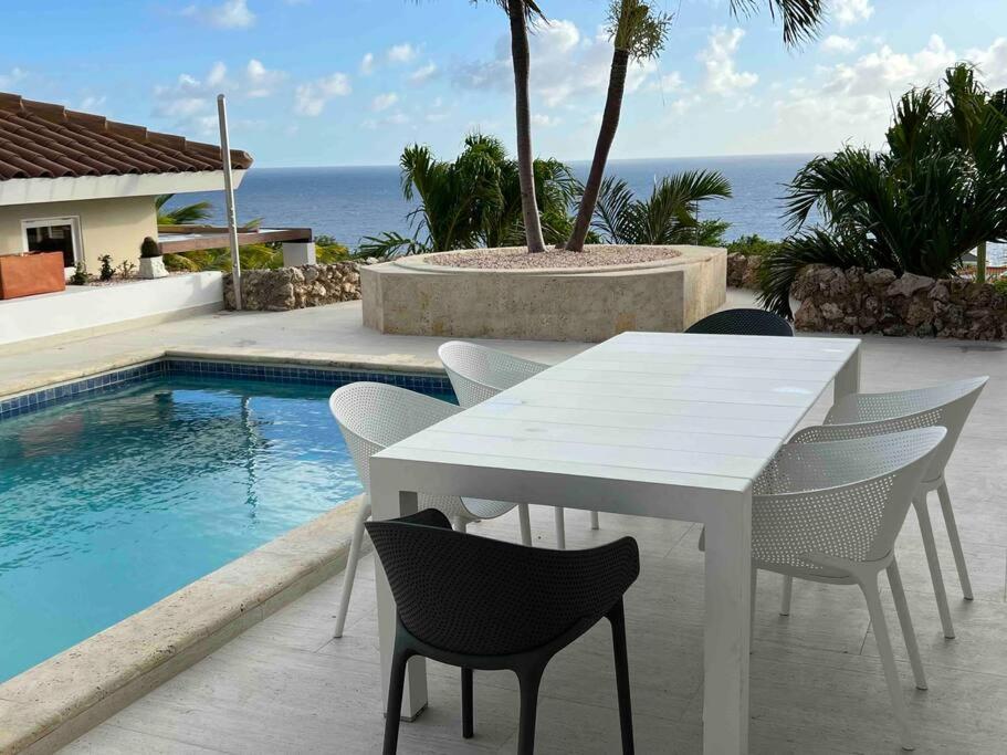 NewVilla-Coral Estate-WalktoBeach-Private Pool-up to 16 Guests SeaView