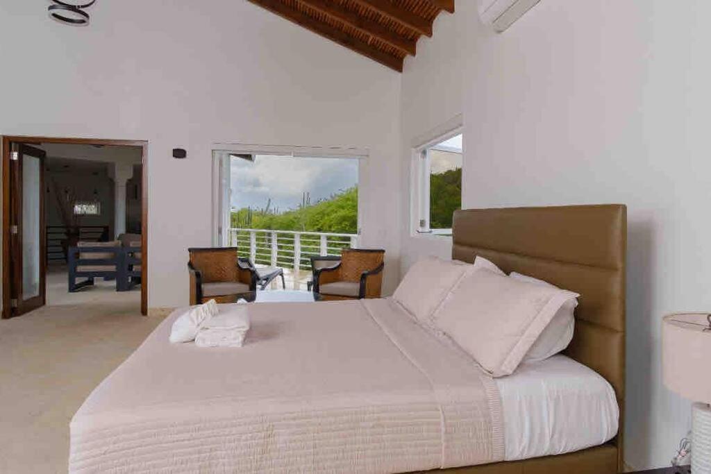 NewVilla-Coral Estate-WalktoBeach-Private Pool-up to 16 Guests SeaView