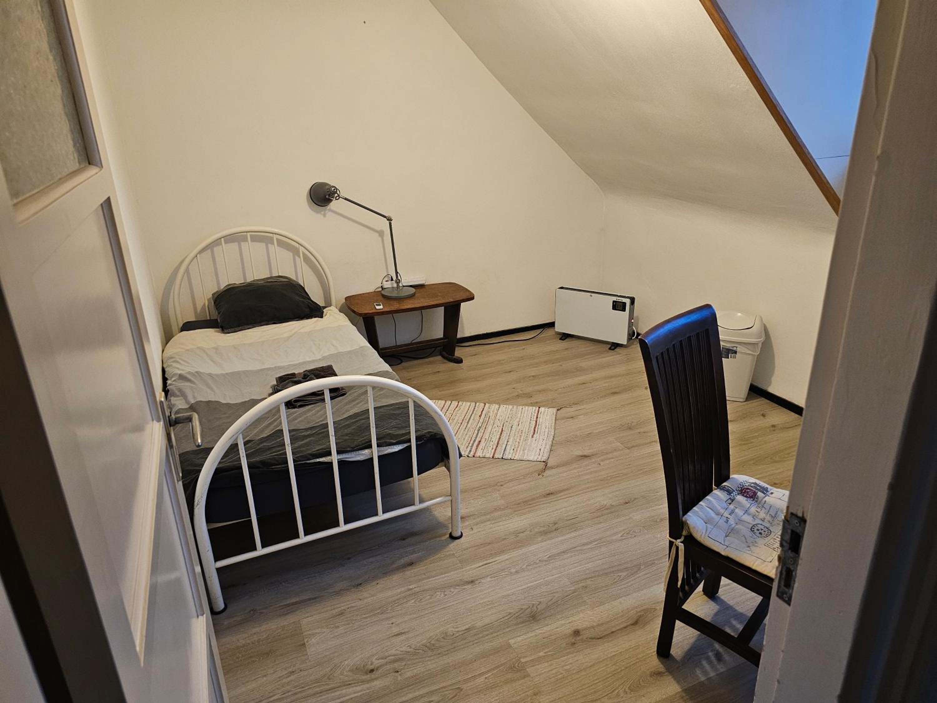 Single bed in quiet area view 3