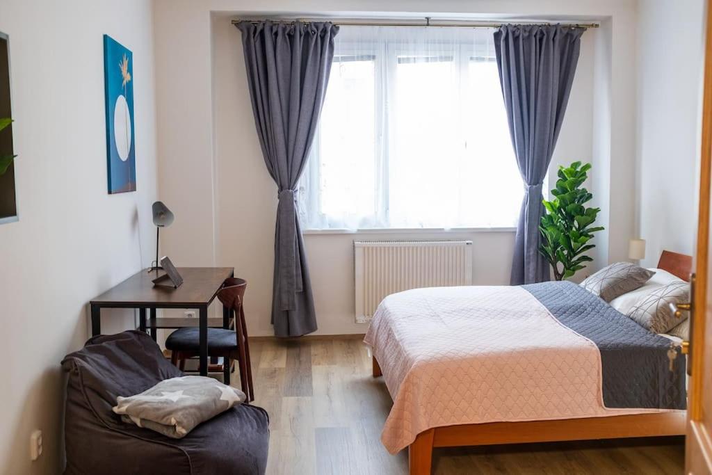 L'Mai Riverside Residence Prague