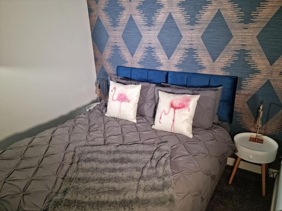 Flamingos Nest Oxford Countryside Apartment Oxford - Bicester Village - Blenheim Palace Festival - WiFi- Free Parking view 4