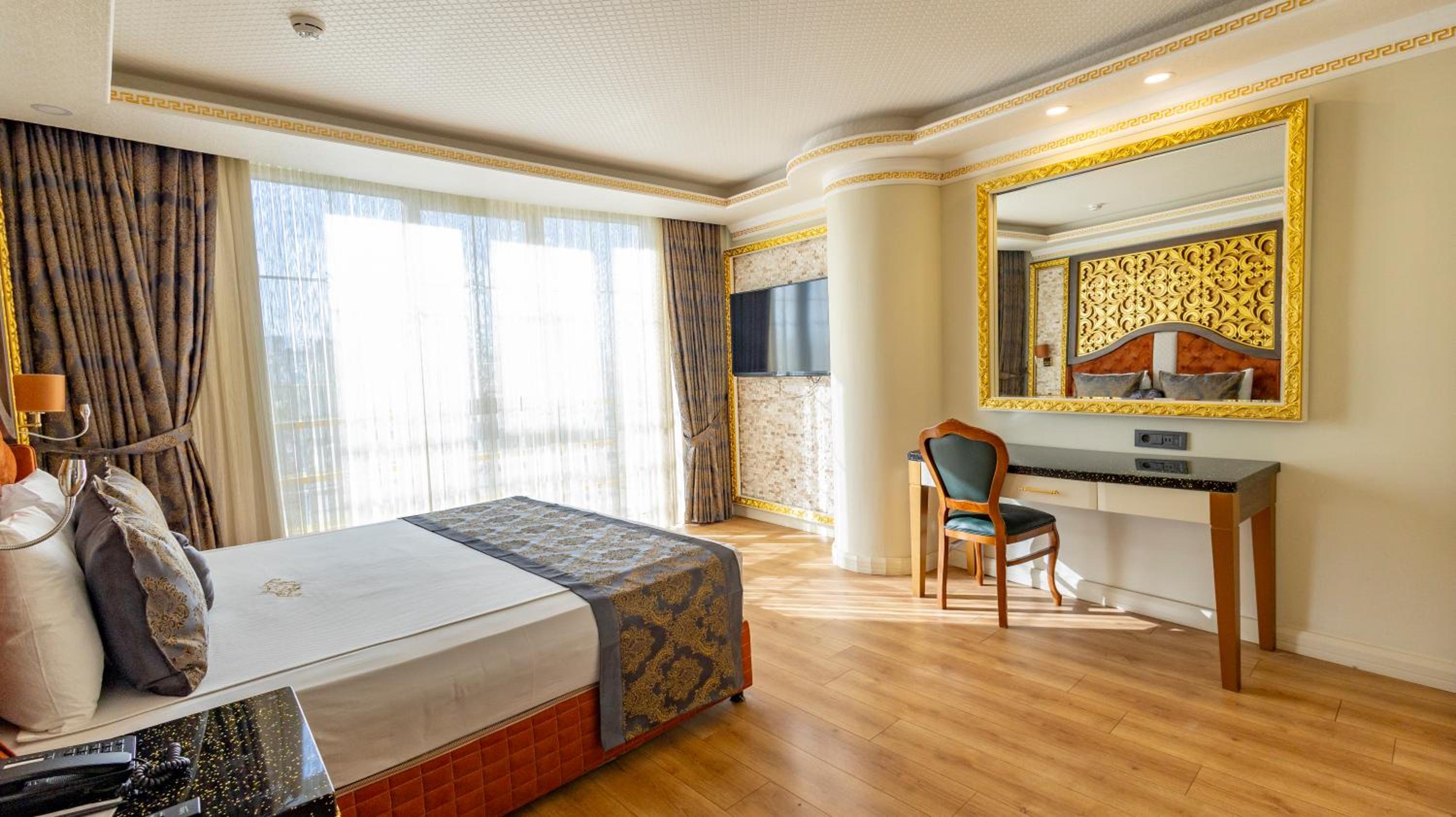 Can Adalya Palace Otel - Image 45