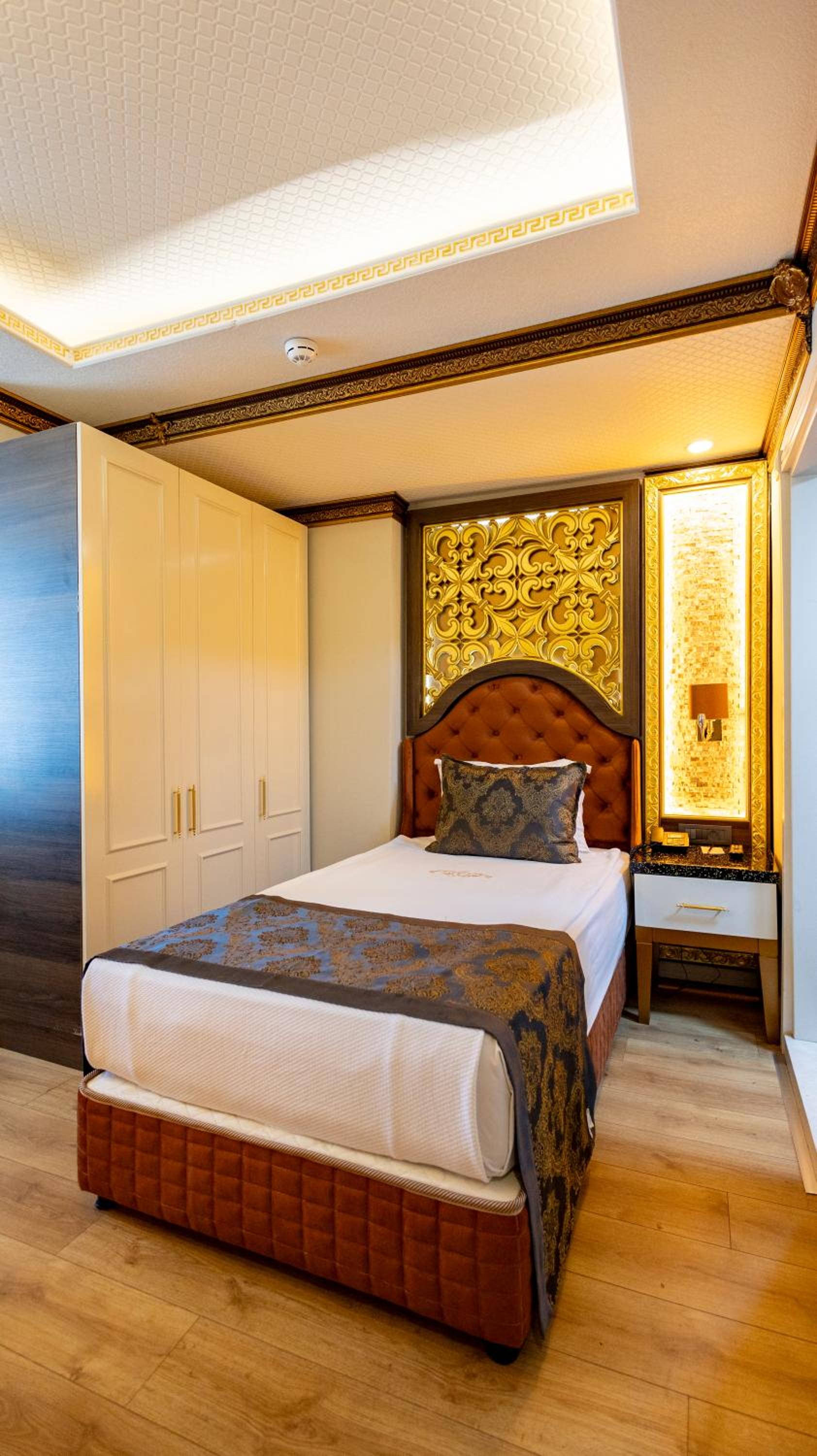 Can Adalya Palace Otel - Image 126