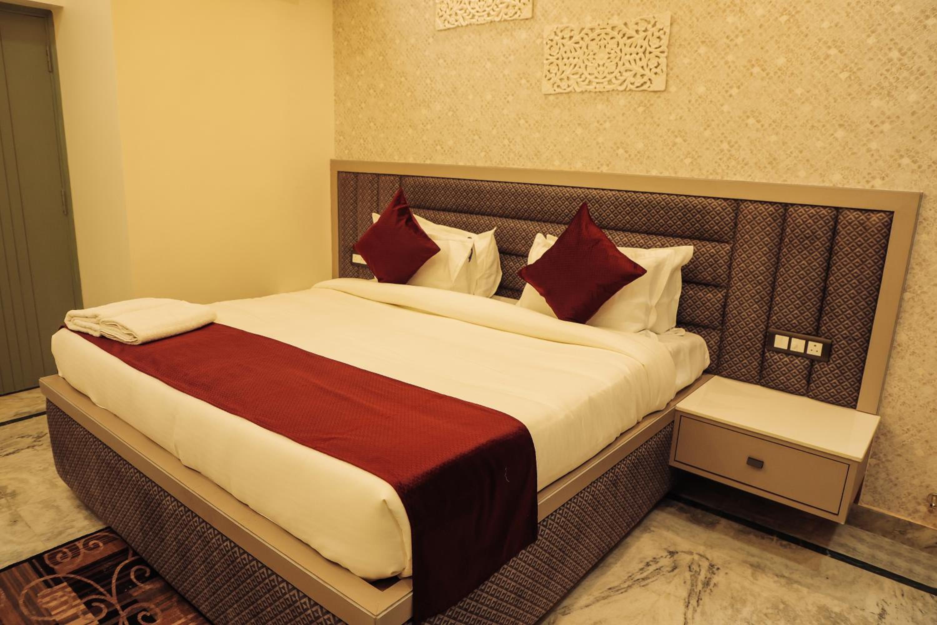 Anirudh Homestay