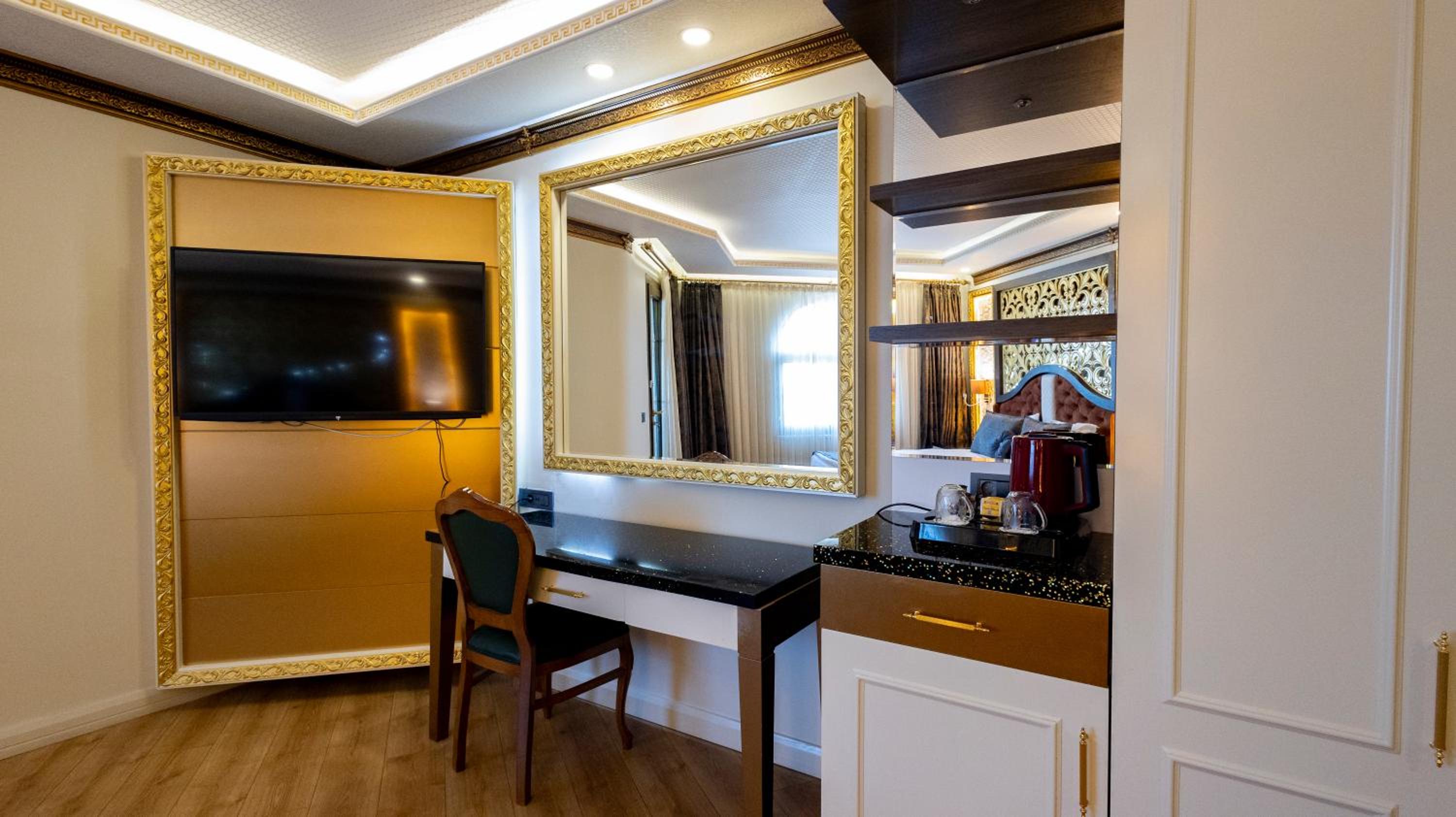 Can Adalya Palace Otel - Image 70