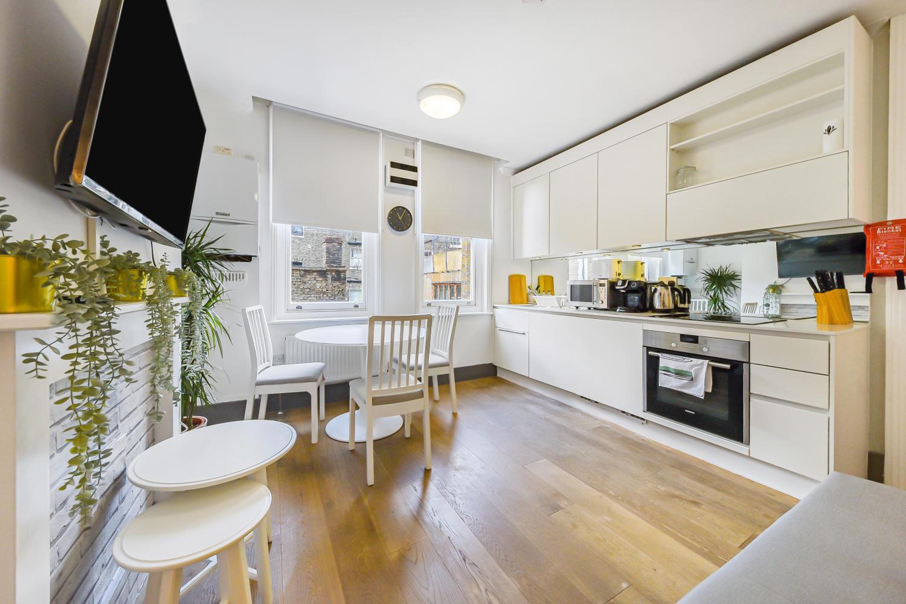 Modern one bedroom in Fitzrovia, Central London