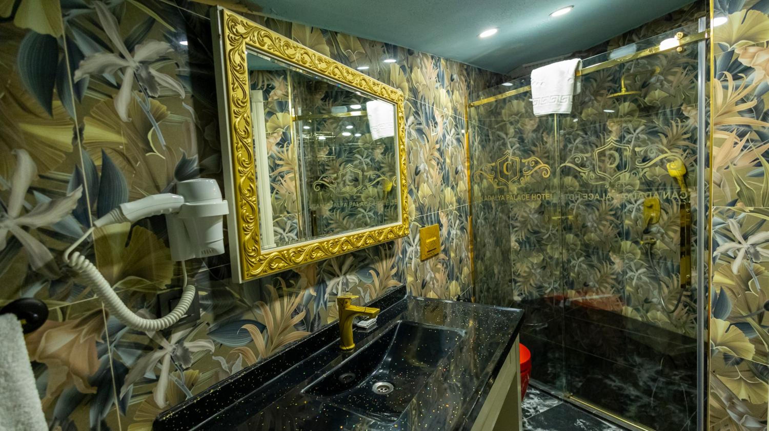 Can Adalya Palace Otel - Image 86