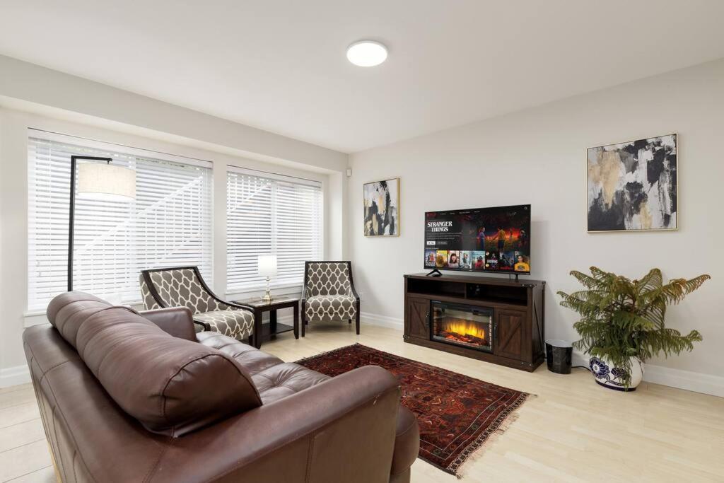 Executive Guest Suite in Surrey, BC