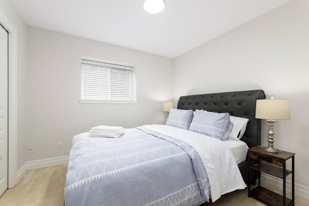 Executive Guest Suite in Surrey, BC