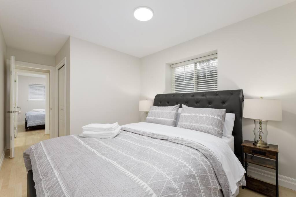 Executive Guest Suite in Surrey, BC