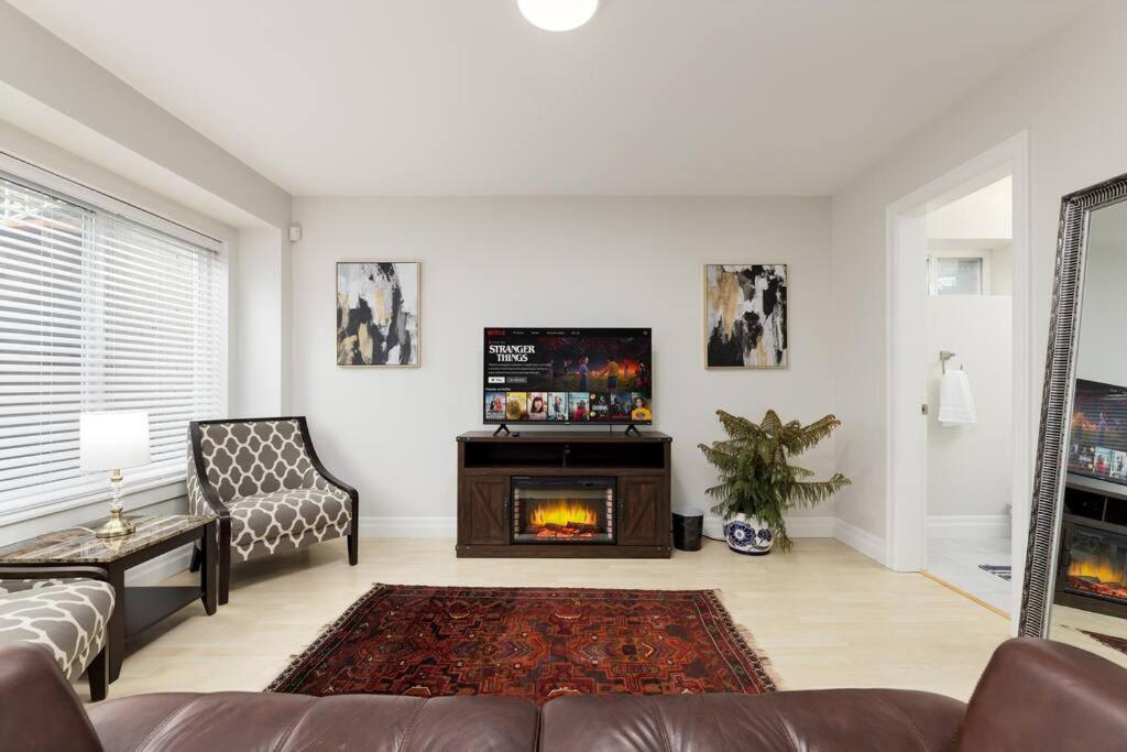 Executive Guest Suite in Surrey, BC