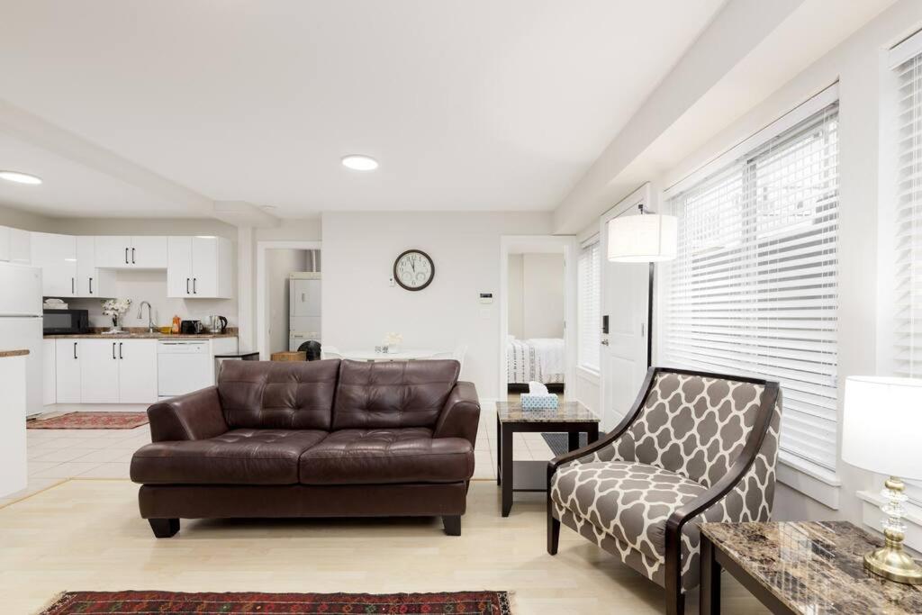 Executive Guest Suite in Surrey, BC
