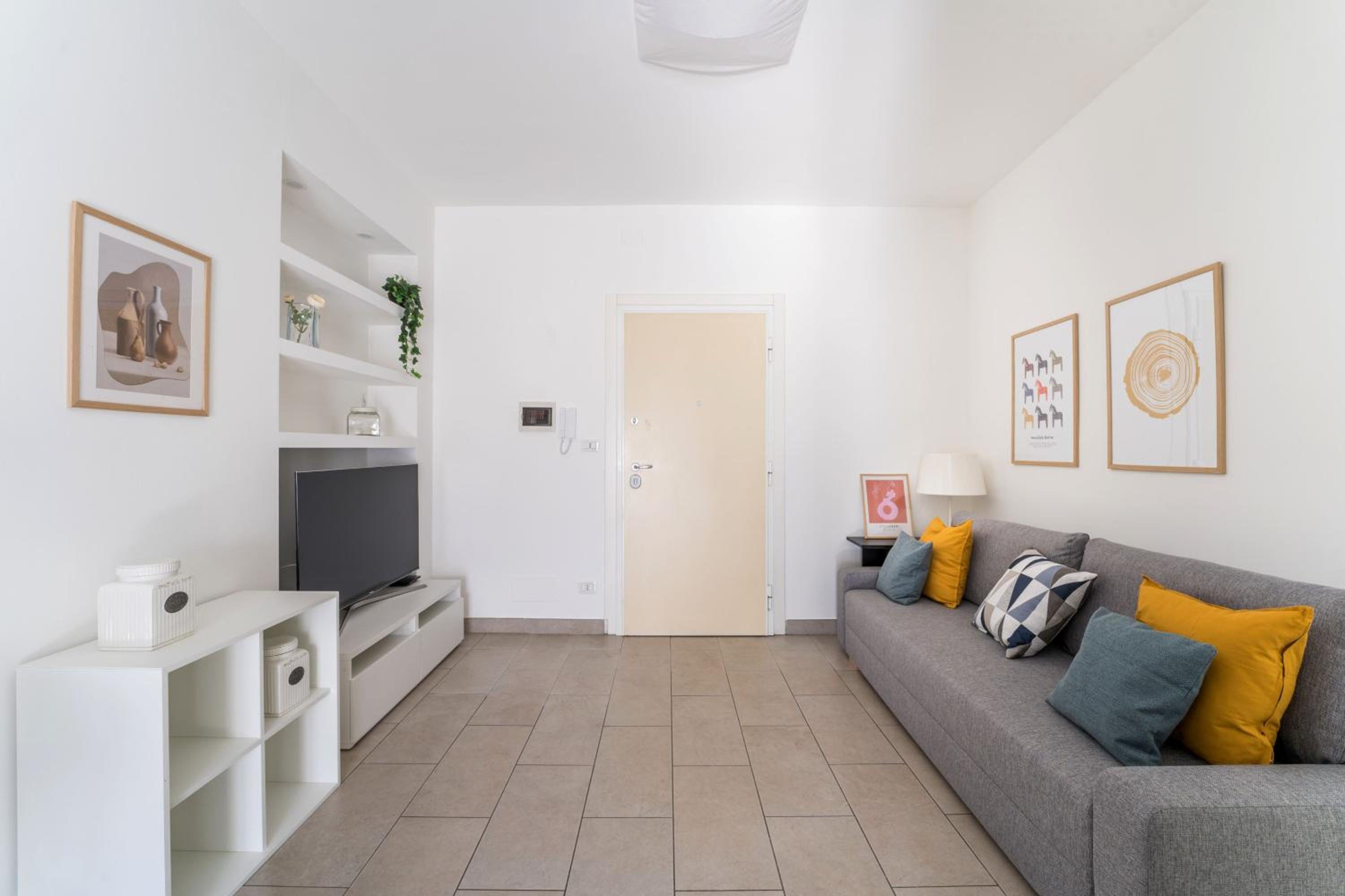 Maison Lumiere, Design Apt 5 min from Tiburtina Station