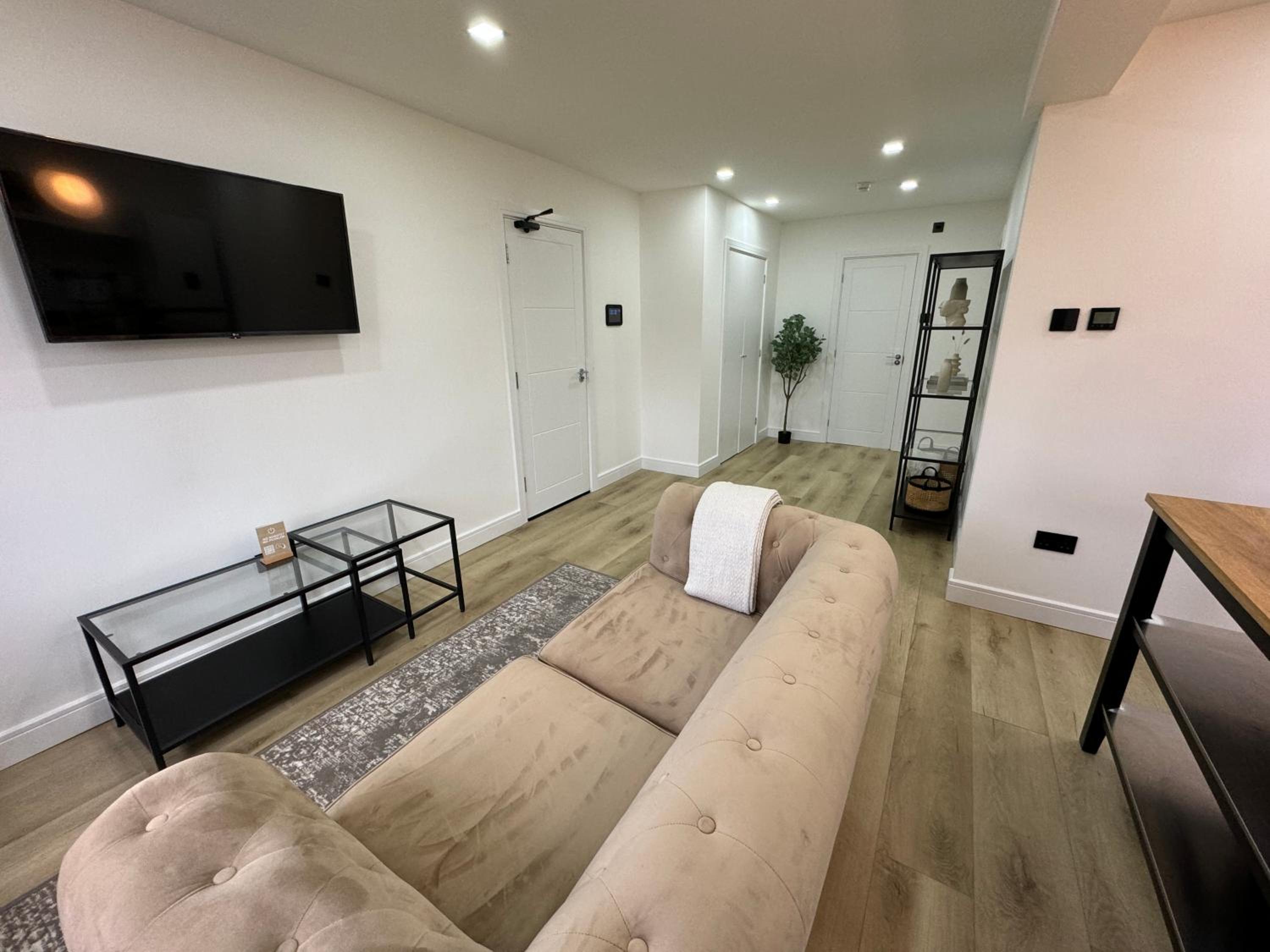 Oxford Vacations - Lux 1 Bed Flat - Free Parking - Property Image 3