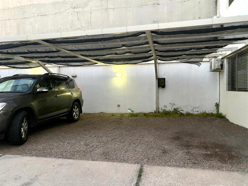 Excelente Ubicación frente a Palmares- para 4 pers- wifi-estacionam- aire acond