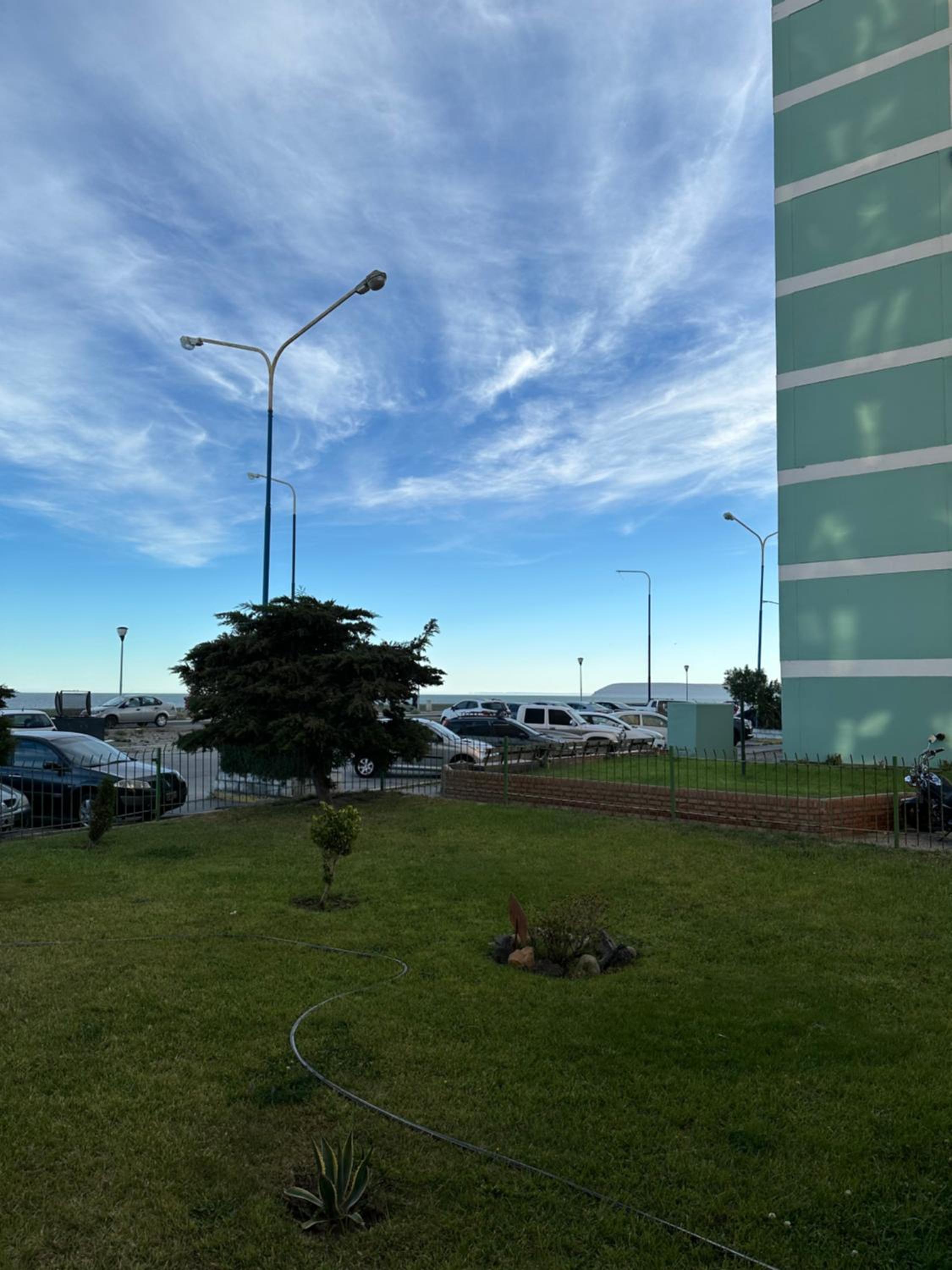 Paseo Costero Apart