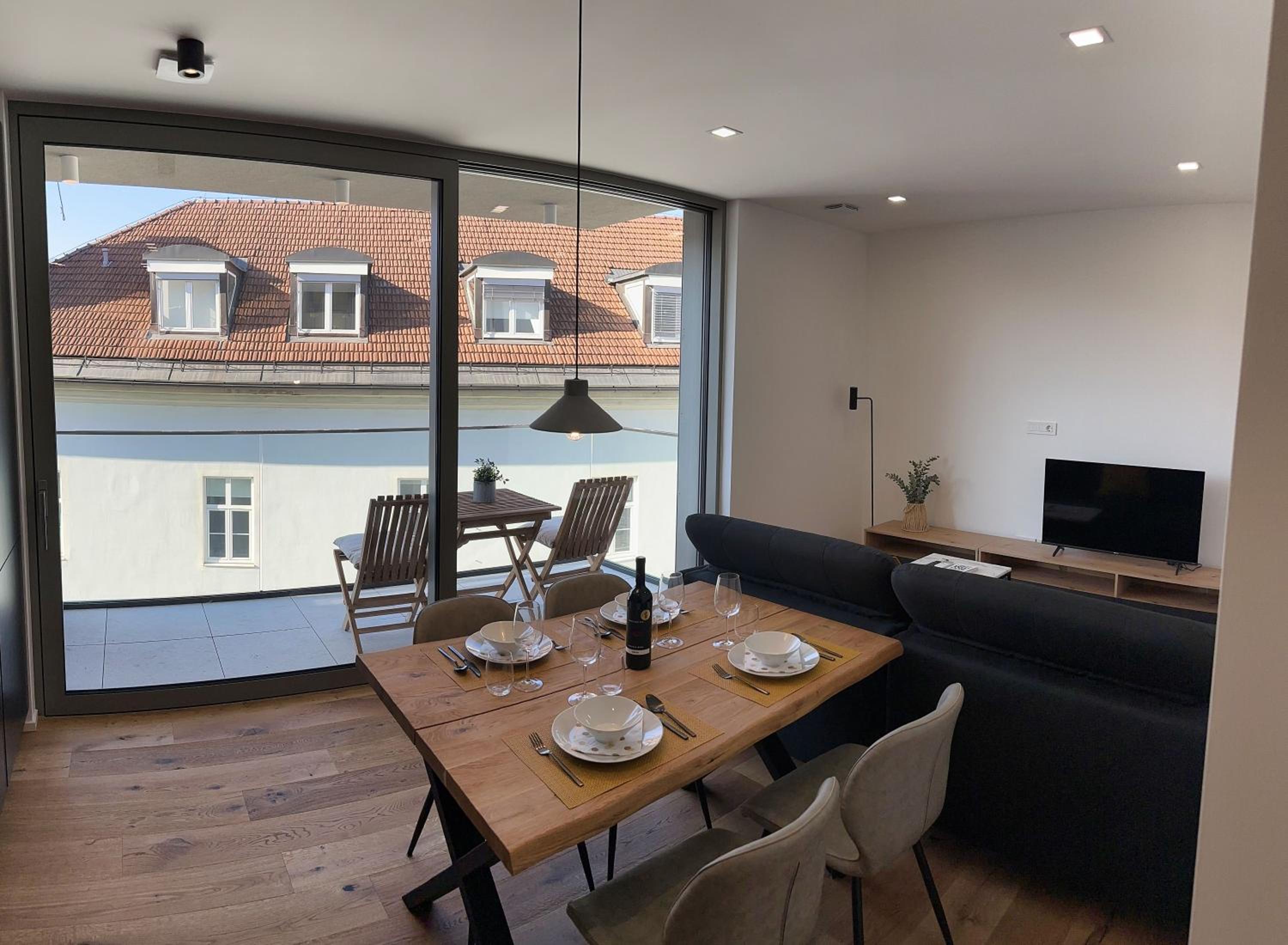 Penthouse Apartment - Garden Residence