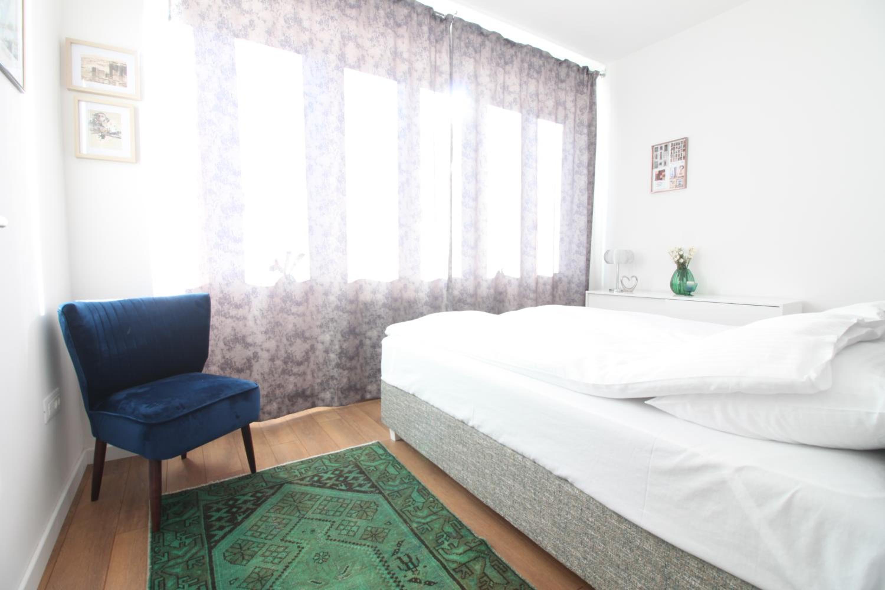 Sunny Apartment