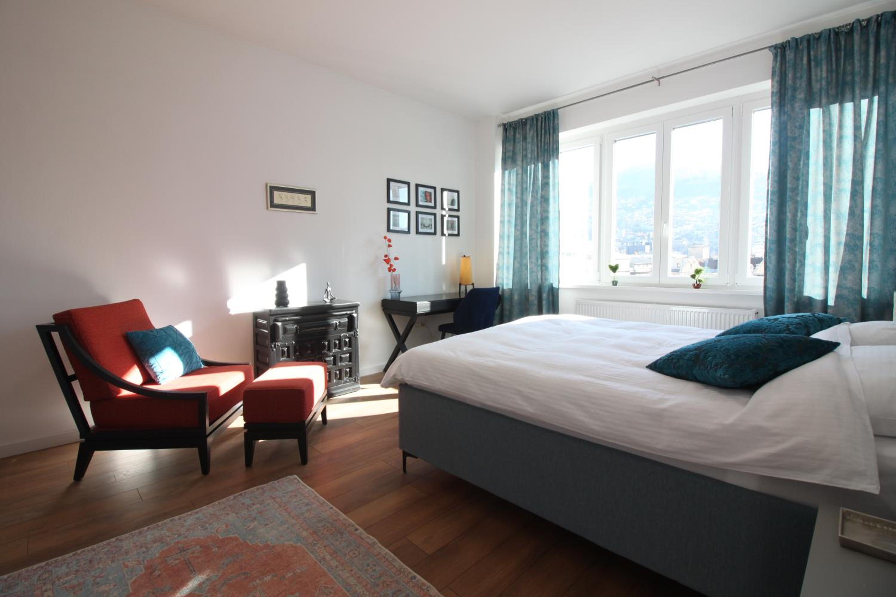 Sunny Apartment