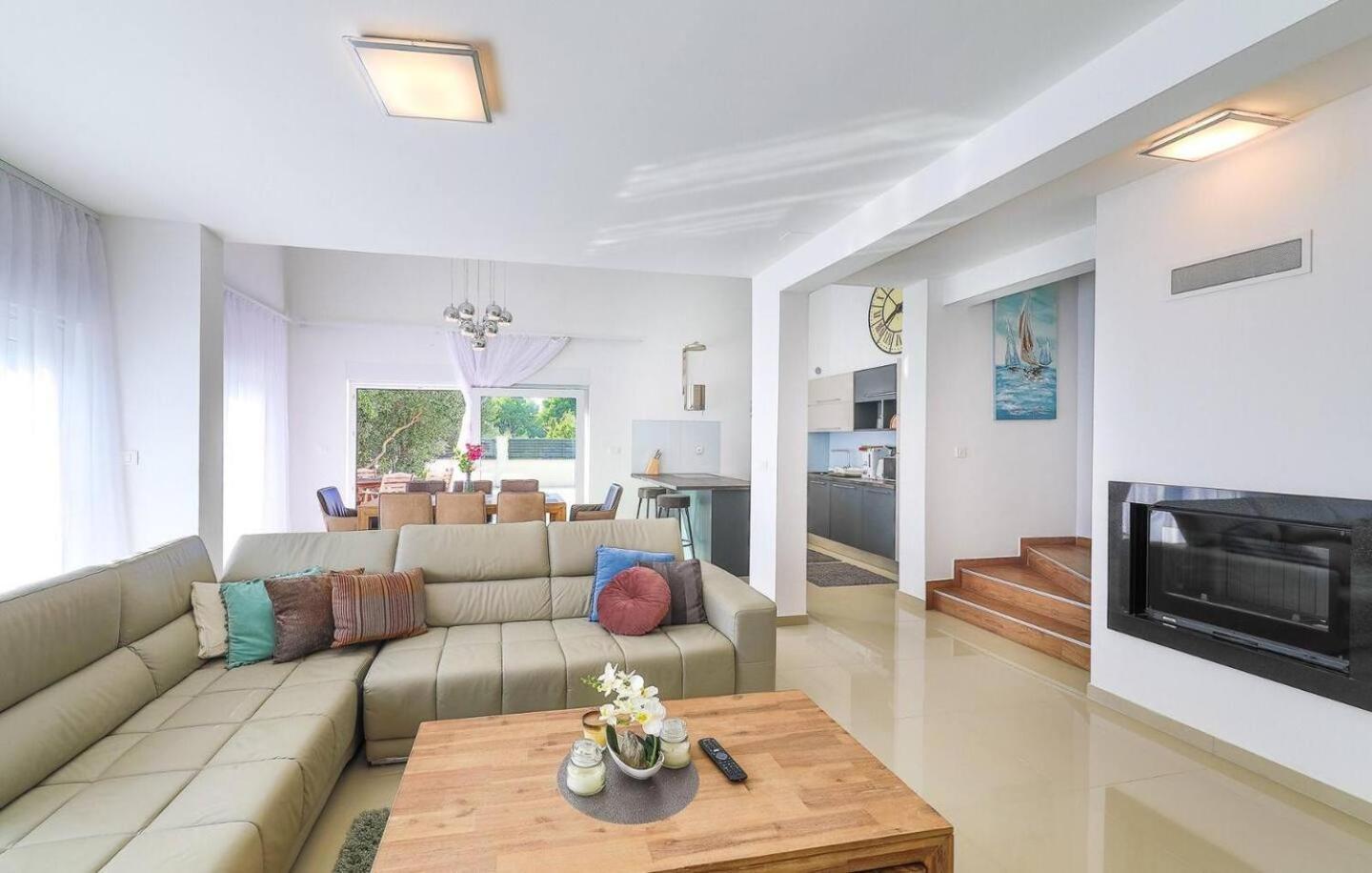 VILLA PETRA view 5