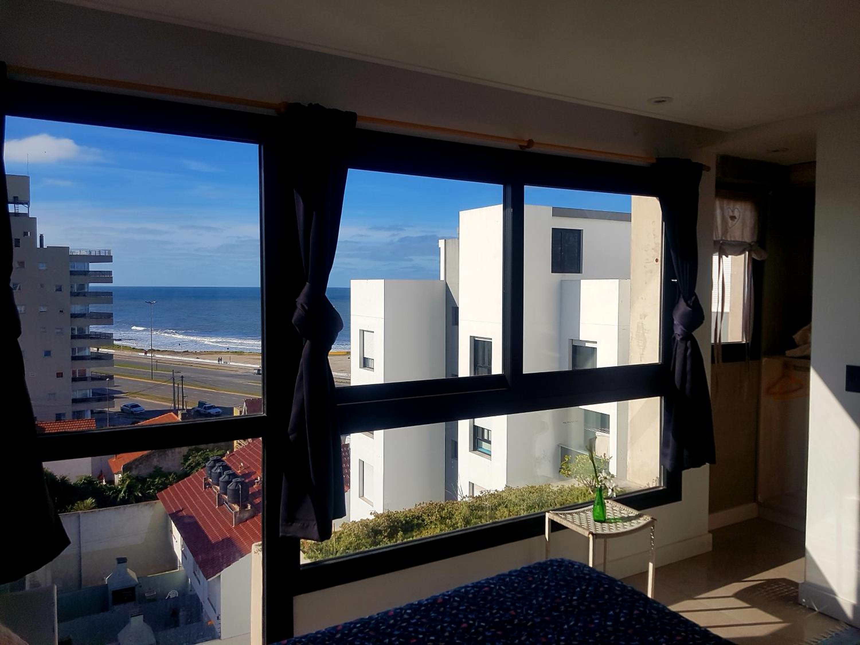Semipiso Casaverde,con doble vista al mar, frente a la playa!con cochera y balcón terraza