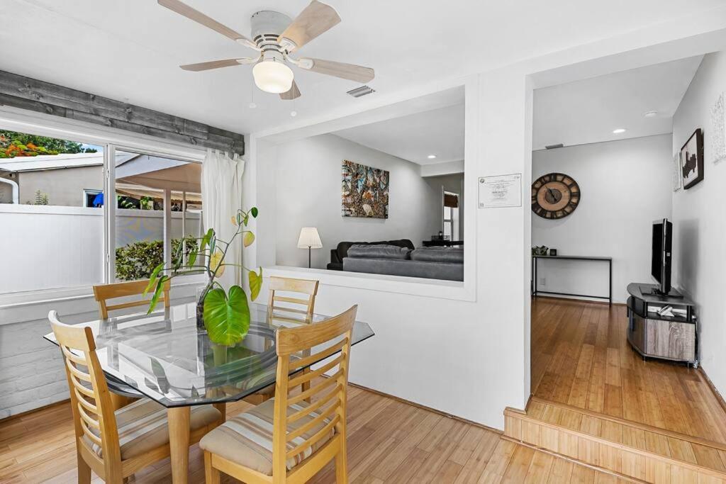 Perfect FLL Location with Putting Green view 2
