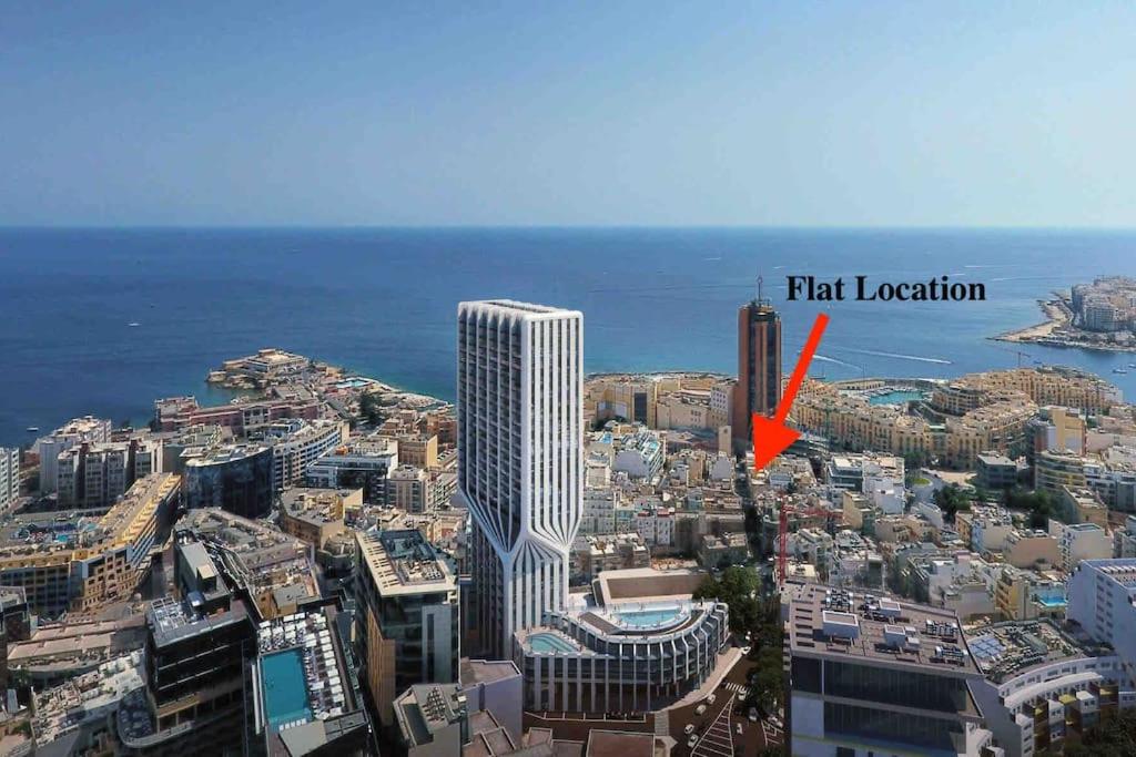 Paceville Sea view Penthouse with Jacuzzi! photo 4