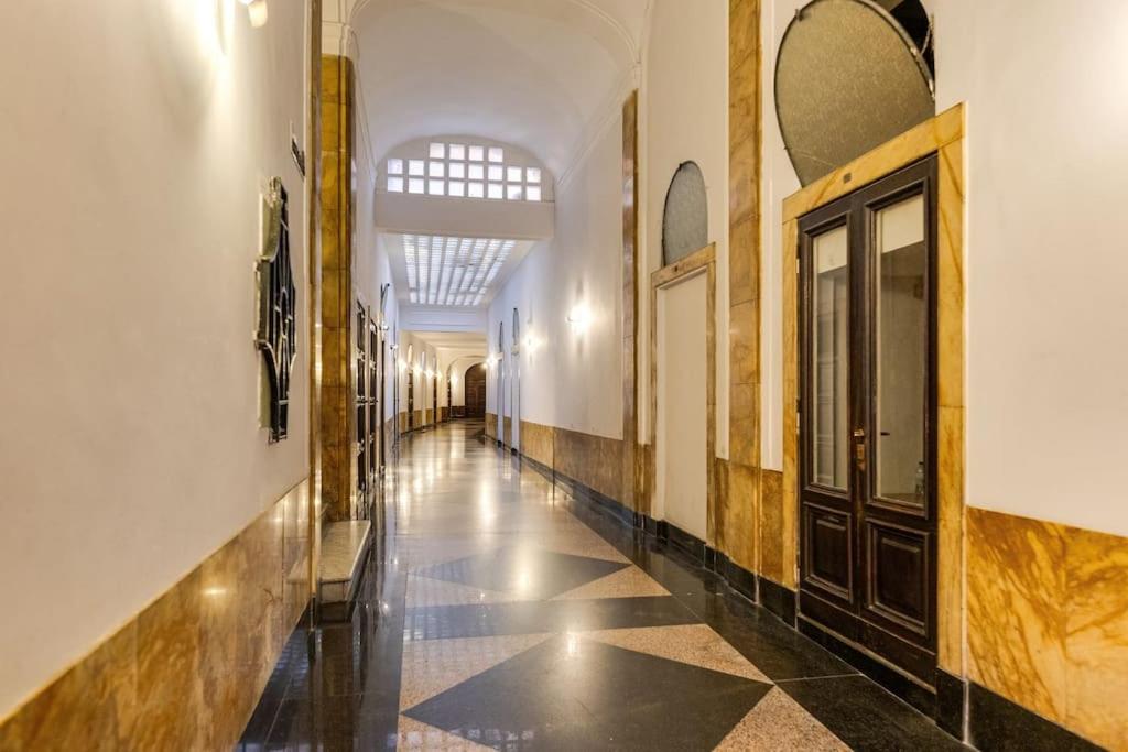Via del Corso Elegant Family Apartment