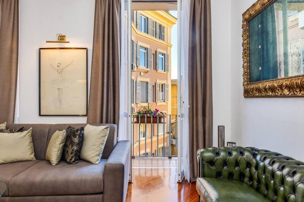 Via del Corso Elegant Family Apartment