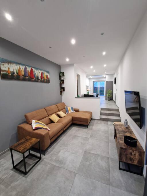 charmante maison 2 chambres, entièrement rénovée