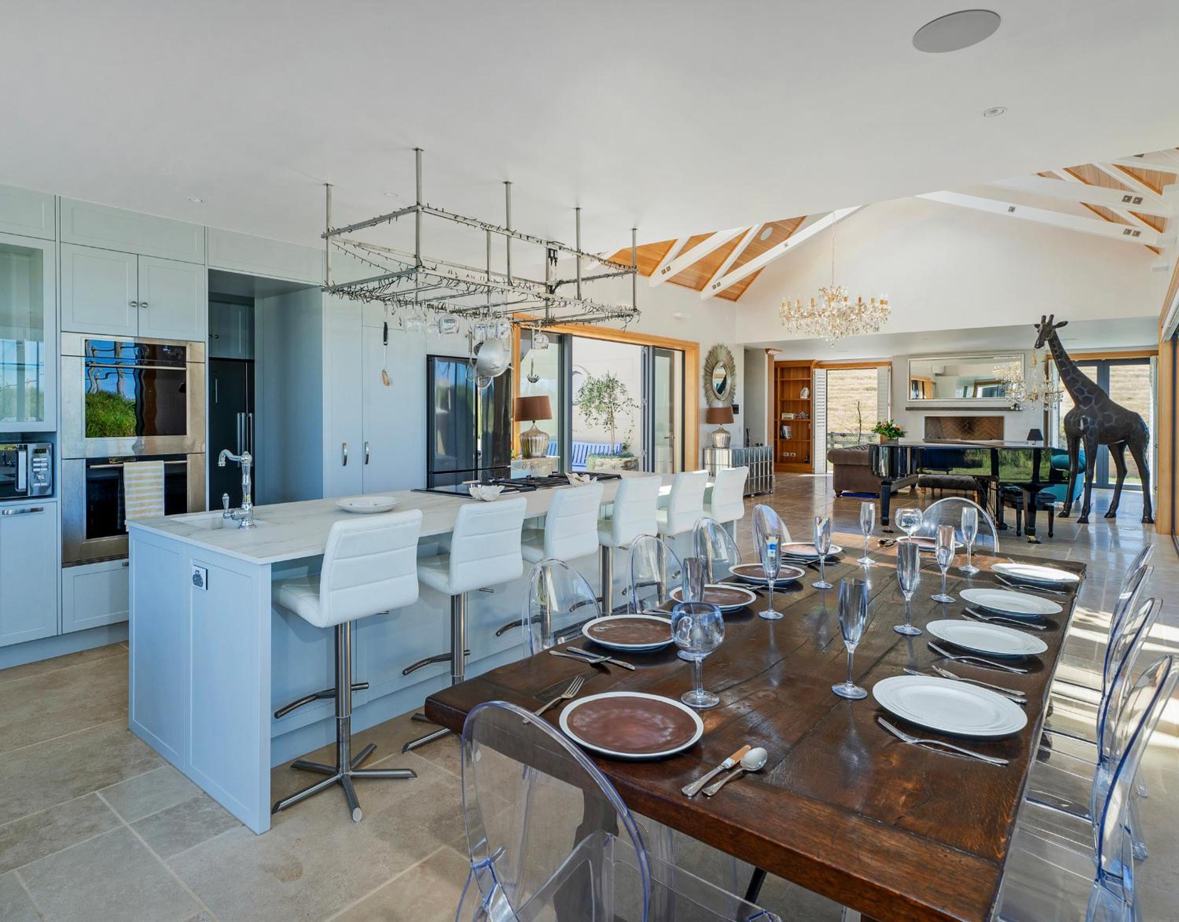 Beachfront Paradise - Opito Bay Holiday Home view 5