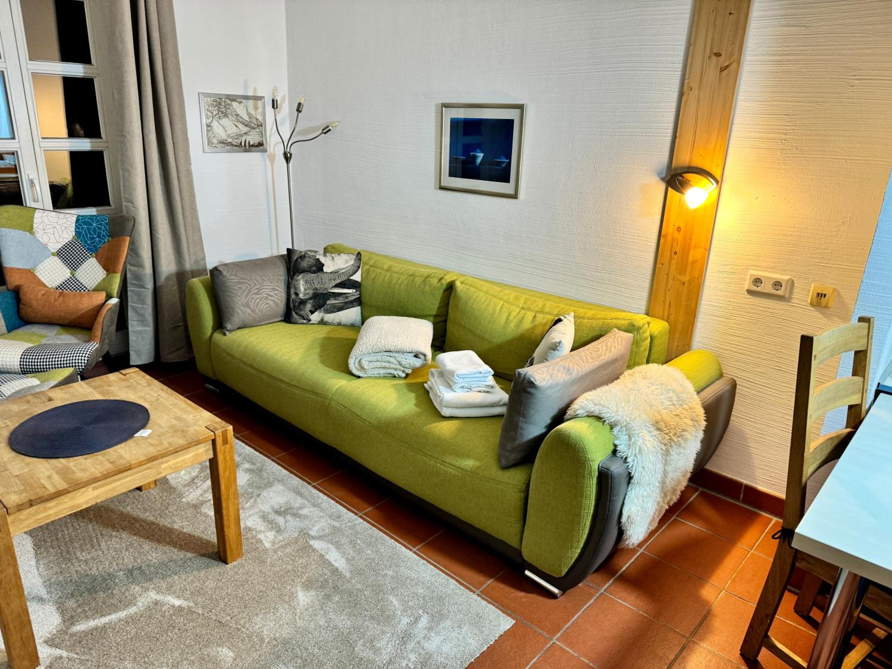 Möwenblick Bakenberg-41 Ferienwohnung mit Terrasse, Doppelbett, Schlafsofa, vollständige Komfortküche