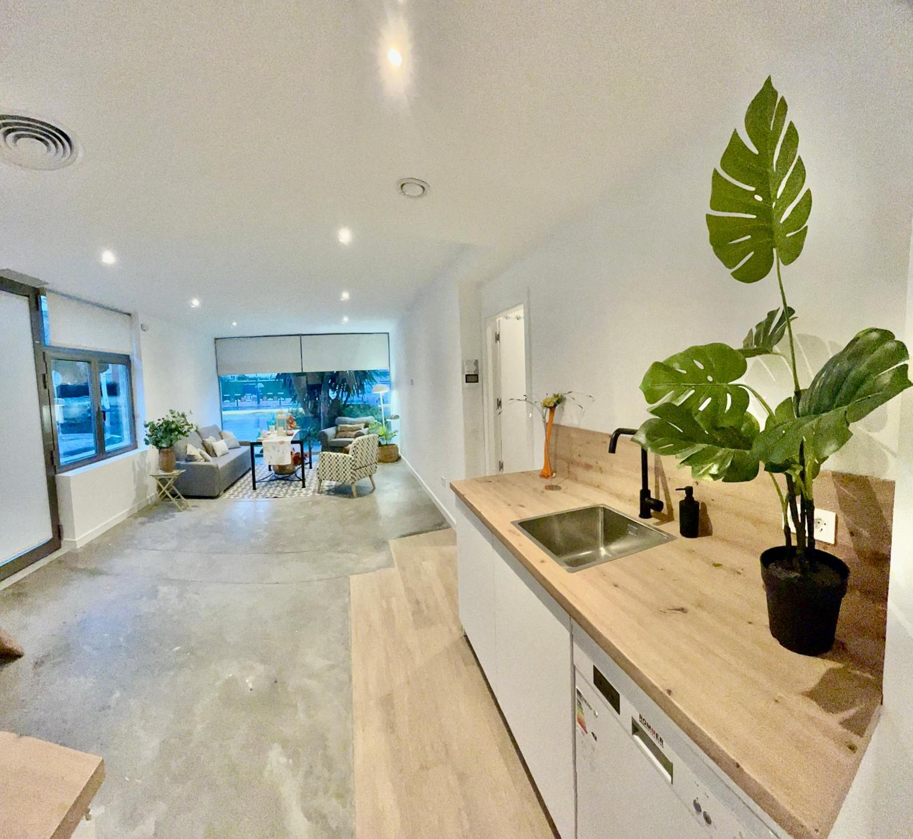 Nuevo y tranquilo de 1 habitación 15 minutos del casco histórico view 5