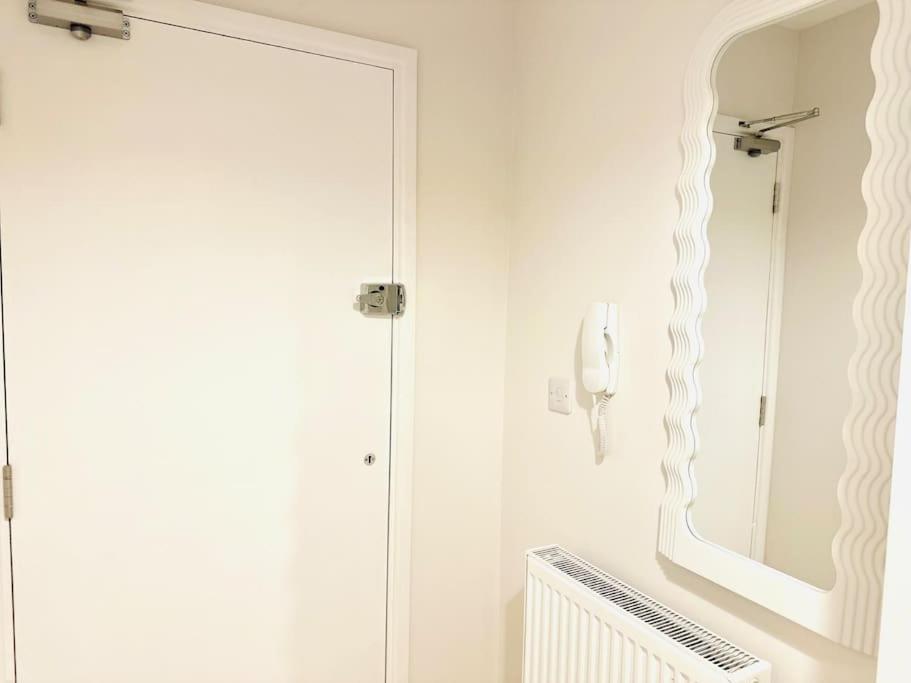 Stylish Dover Apt With Castle View