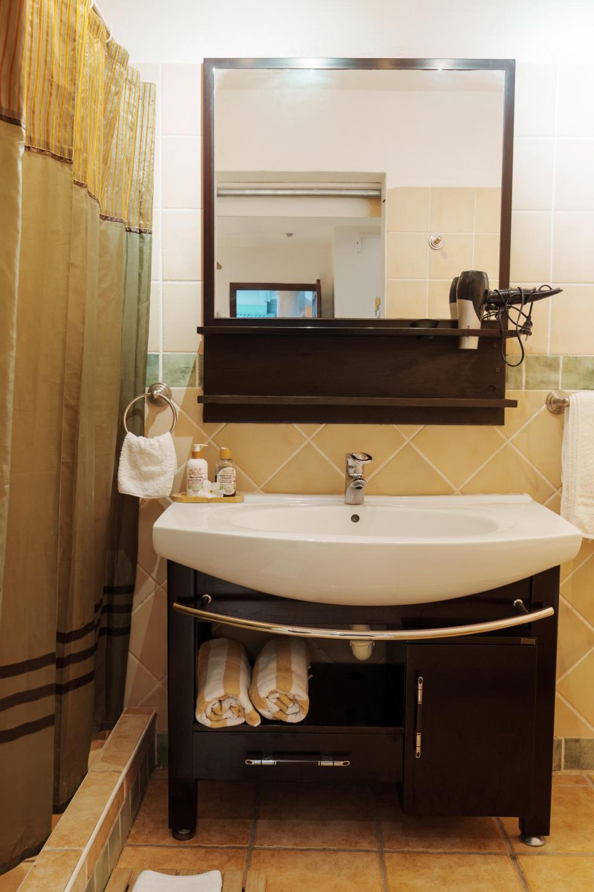 Villa Kapresse du 978 - Guest house
