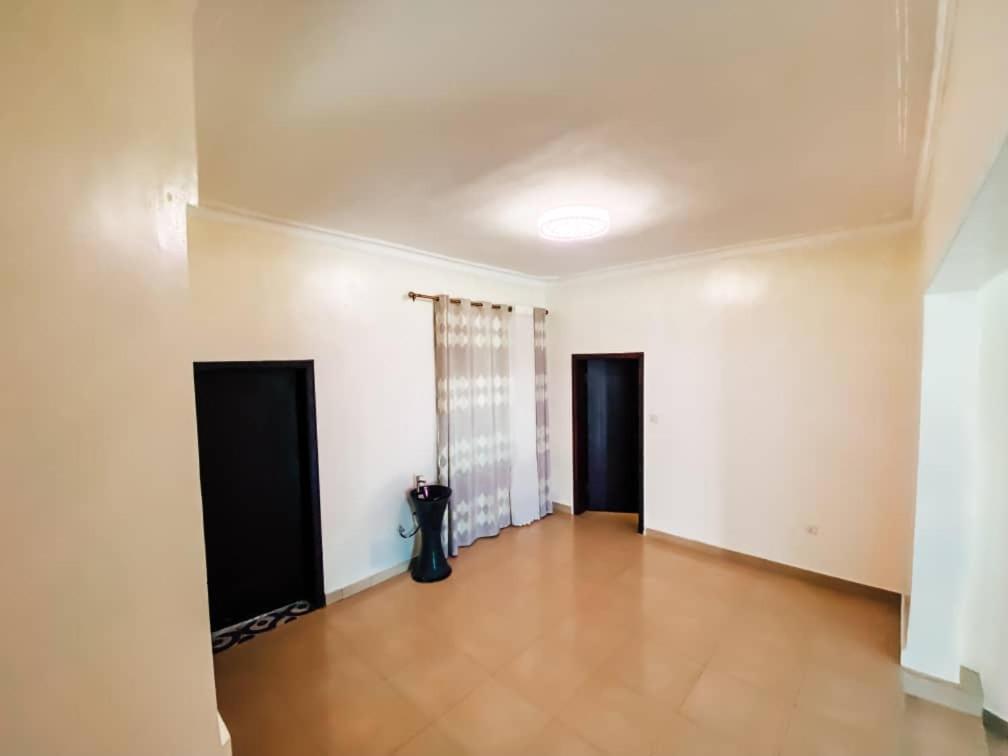 Z&C APARTMENT