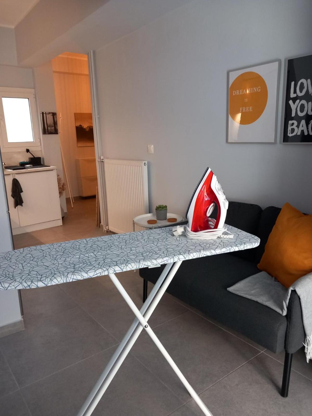 Leo Athens Apartment Near Tram Station