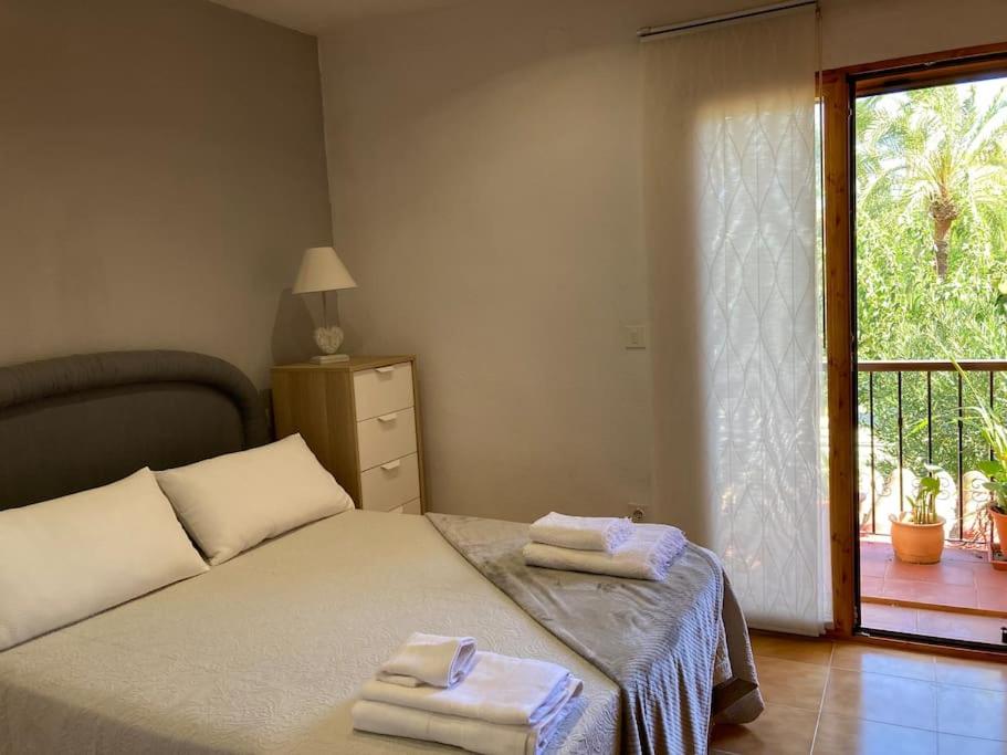 Adosado en Dénia con gran jardín