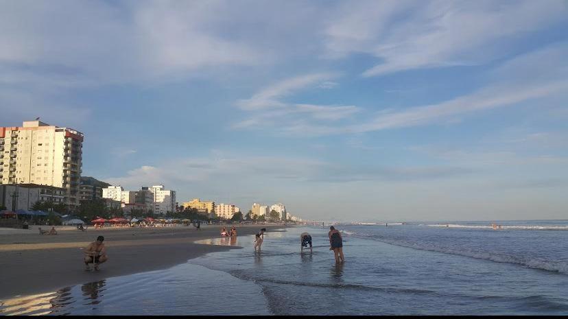 Apartamento beira mar Centro da cidade WiFi grátis