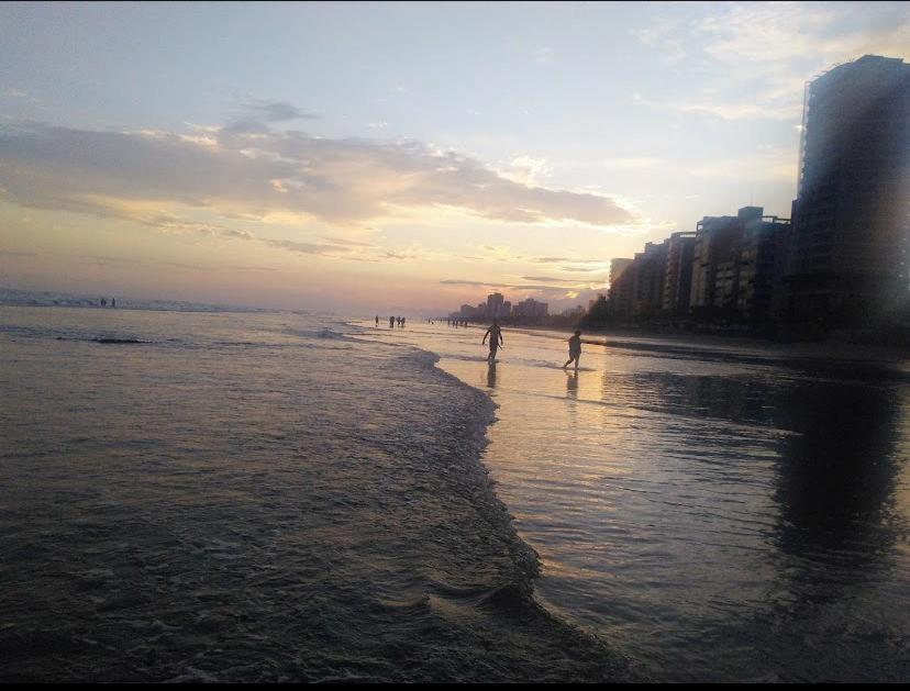 Apartamento beira mar Centro da cidade WiFi grátis