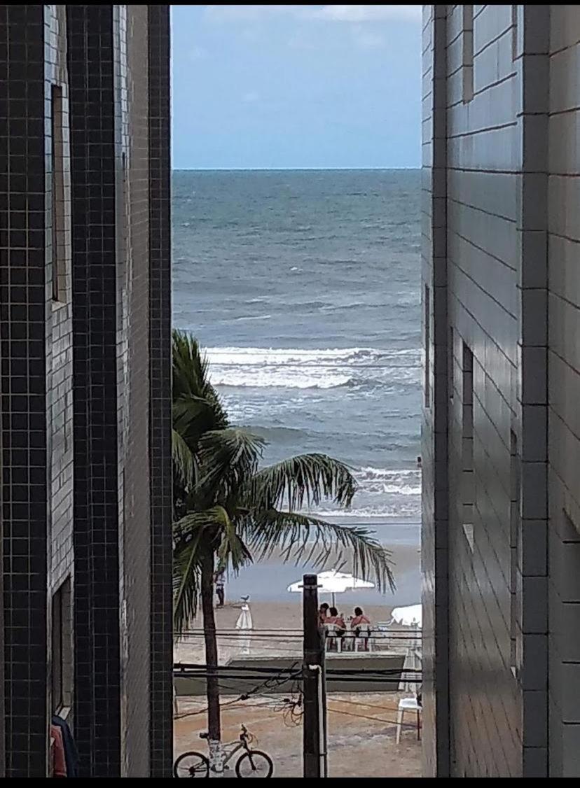 Apartamento beira mar Centro da cidade WiFi grátis