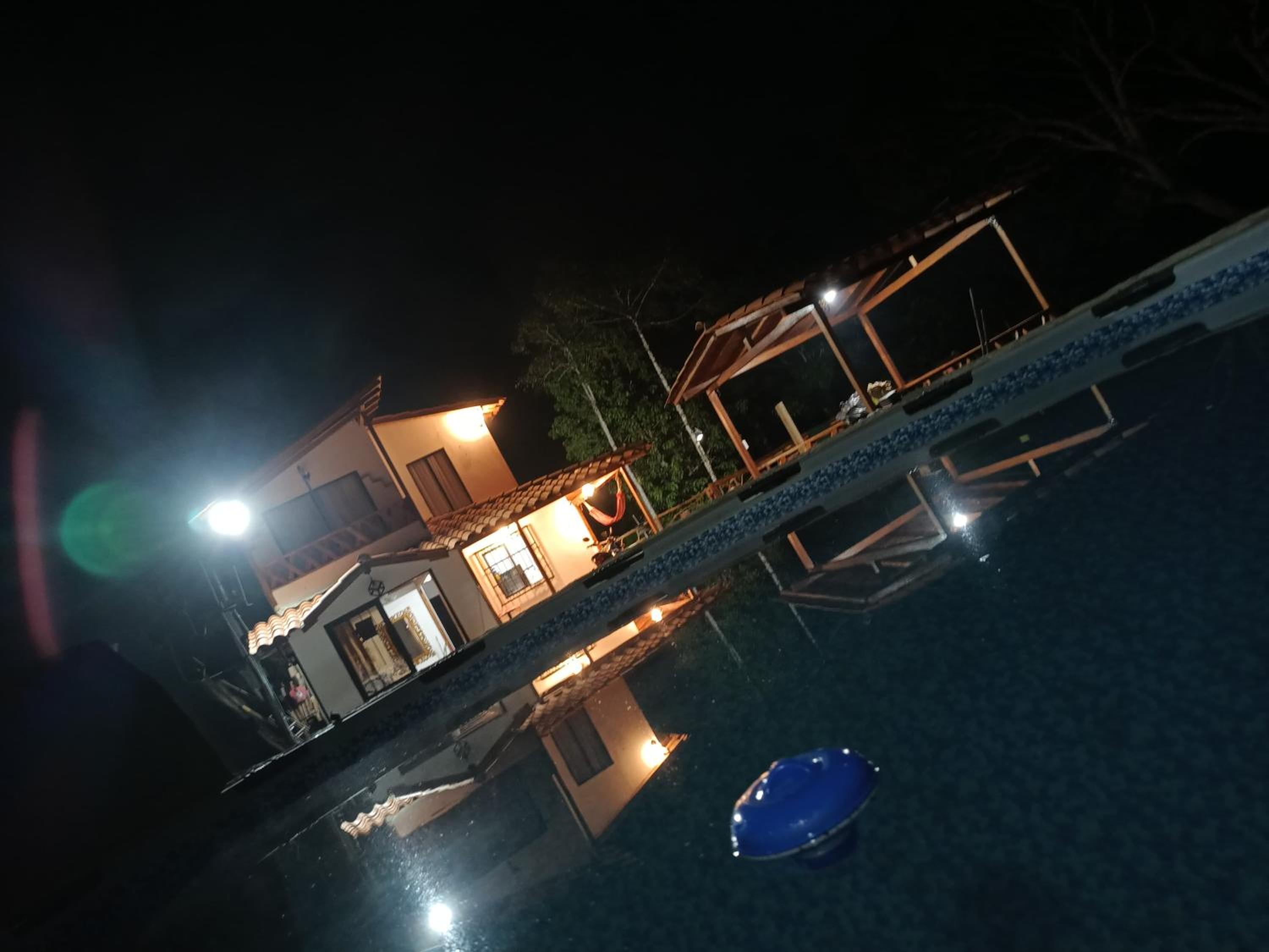 Finca Oasis con Piscina Privada cerca de la hacienda Nápoles