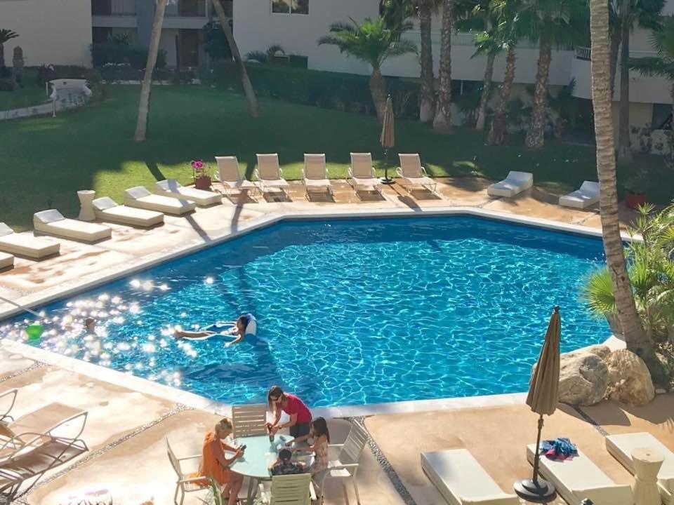 Beachfront condo in Los Cabos, Mexico view 3