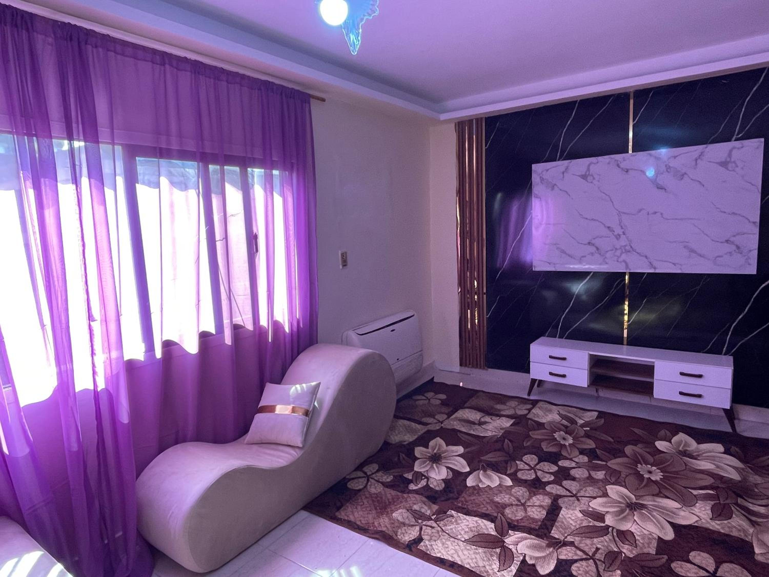 Adam McDonald's Abbas Al Aqqad Hotel