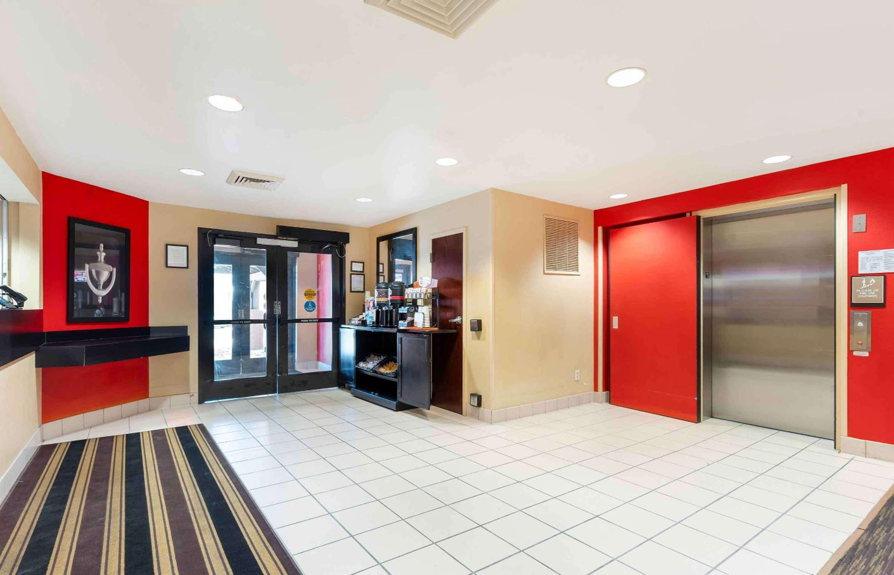Extended Stay America Suites - Sacramento - Vacaville view 5