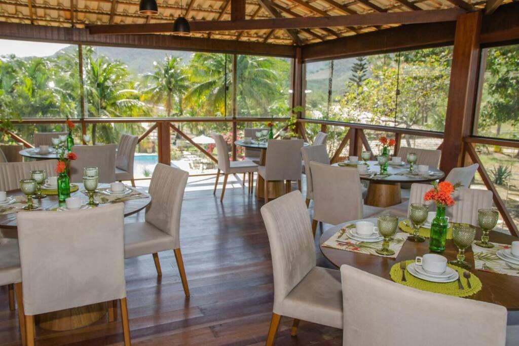 Casa em Saquarema com 8 suítes.