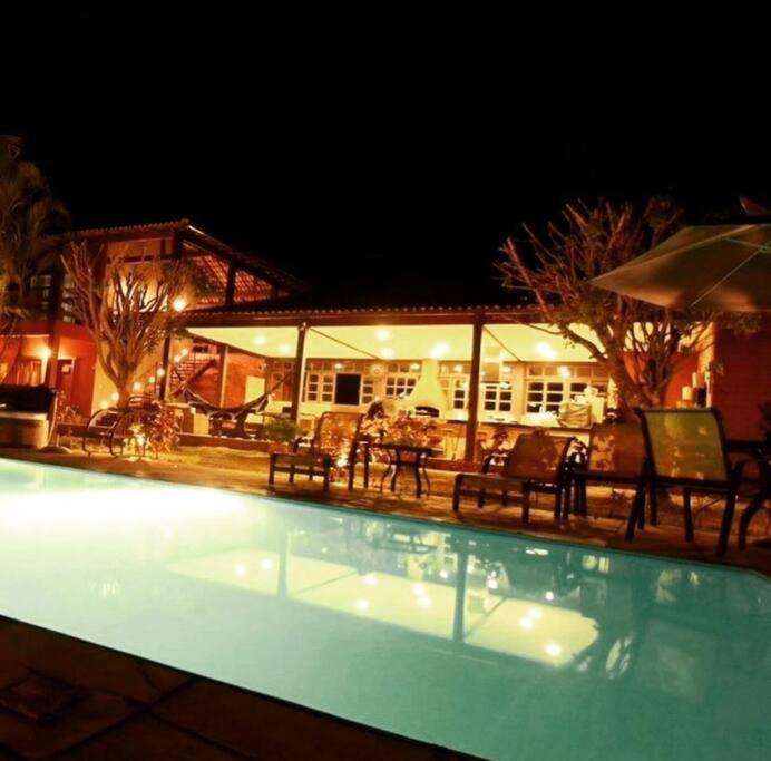 Casa em Saquarema com 8 suítes.