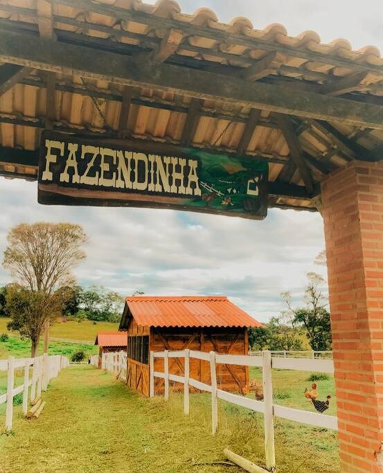 Casa em Saquarema com 8 suítes.