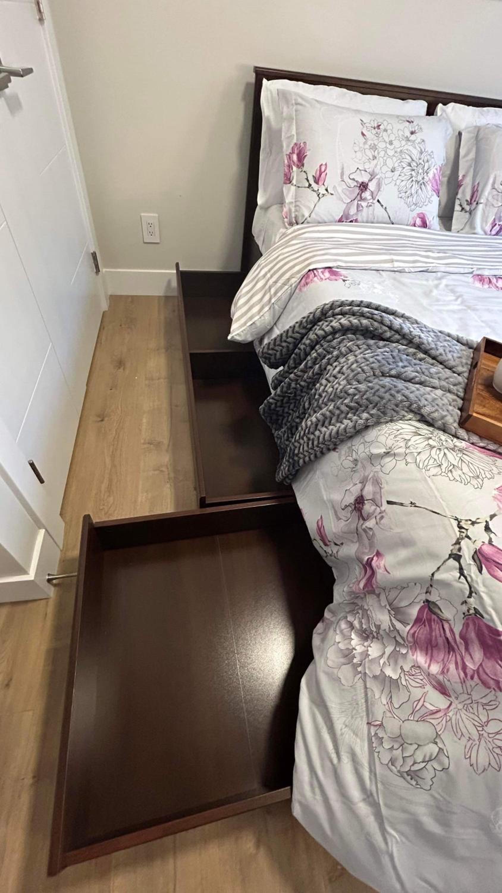New, Spacious 2 Bedrooms in Downtown With Free Parking!