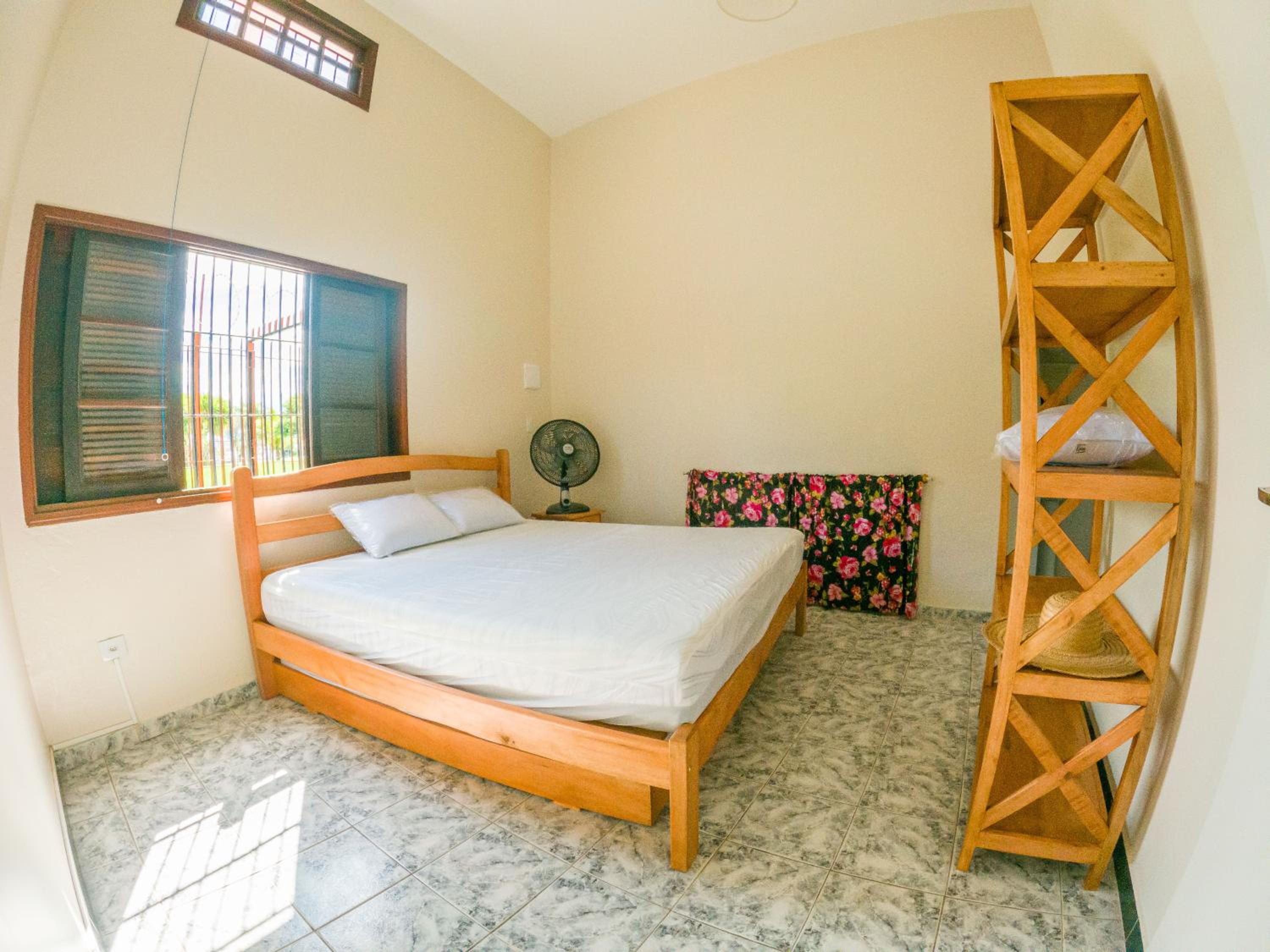 Casa Térrea com Churrasqueira